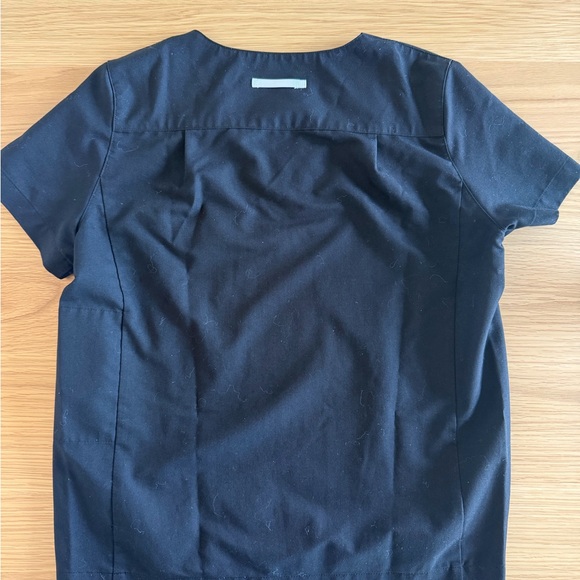 L’Atelier Women's Black Scrub Set (S) - Picture 3 of 11